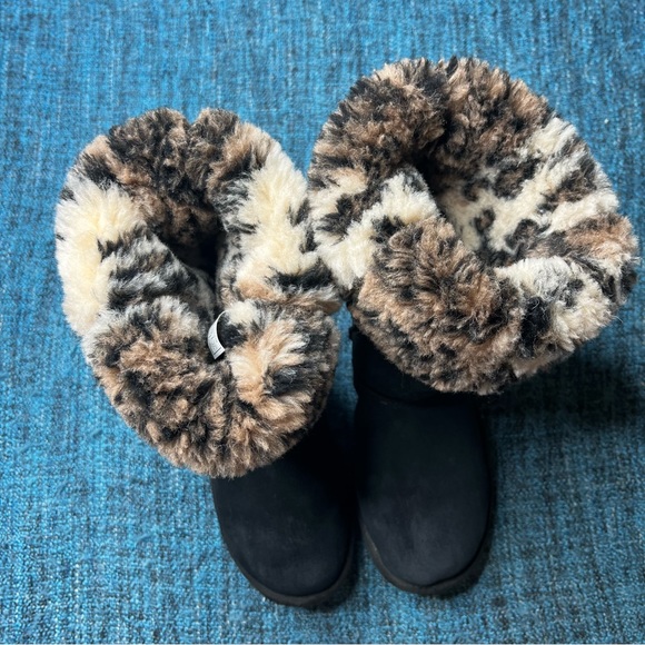 UGG Classic Tall 11 Leopard Print Boots in Black Suede - Picture 5 of 11